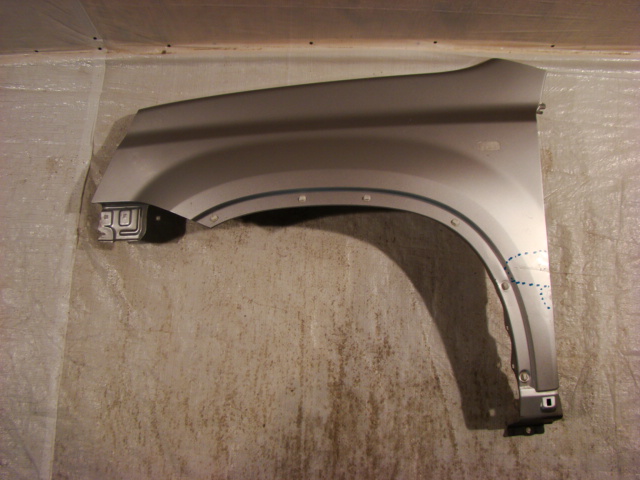 NISSAN X-TRAIL T31 WING LEFT FRONT FRONT photo 1 - milautoparts-fr.ukrlive.com