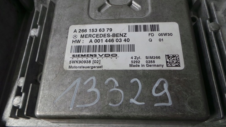 MERCEDES A CLASSE W169 ESSENCE KIT VERS INSTALLATIONS