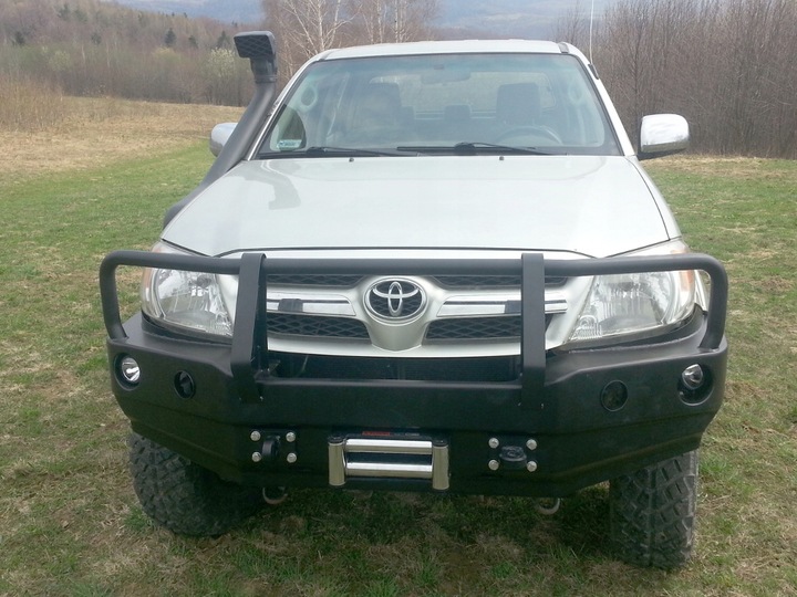 TOYOTA HILUX 05-08 BUMPER FRONT FRONT STEEL photo 6 - milautoparts-fr.ukrlive.com