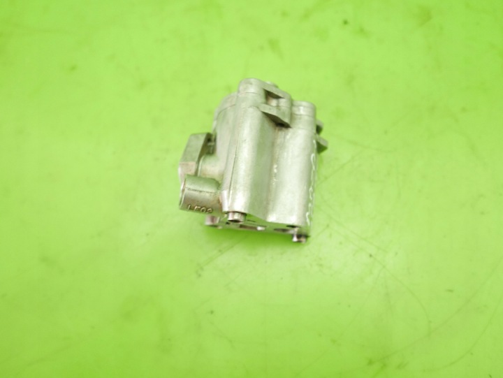 POMPE HUILEUX HUILES MAZDA 6 I GG 2.0 16V LF17 02-