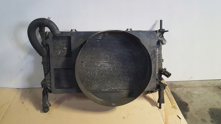 FORD TRANSIT MK7 2.4 TDCI RADIATOR WATER CASING photo 2 - milautoparts-fr.ukrlive.com