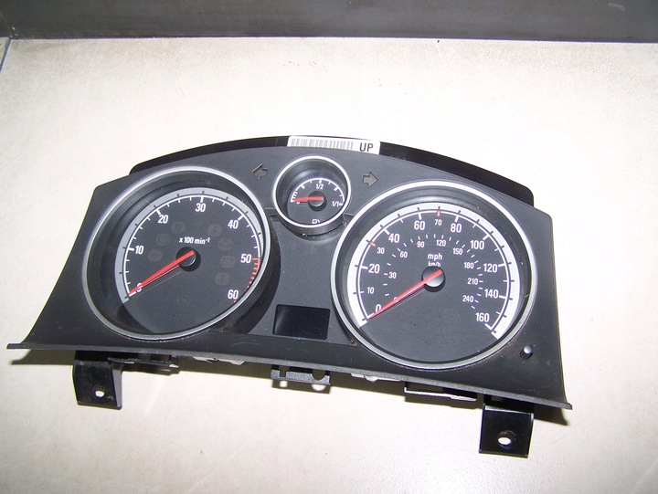 OPEL ZAFIRA B 1.9CDTI- DASHBOARD DASH UP photo 1 - milautoparts-fr.ukrlive.com