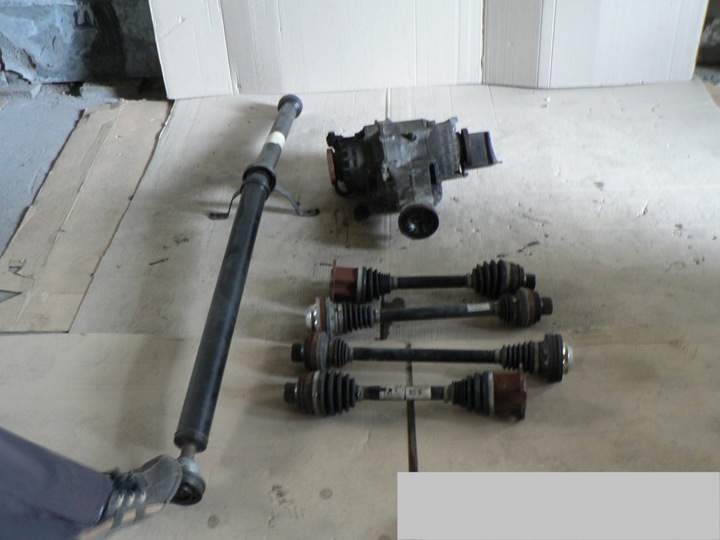 Dw audi a8 (h4) -полуось 8r0501203d, Цена