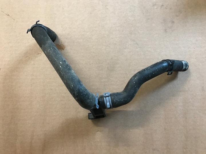 Патрубок системы охлаждения audi a5 s5 8w1121609a, Цена