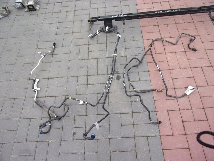 Peugeot 407 3.0 v6 патрубок трубка бензин, Цена