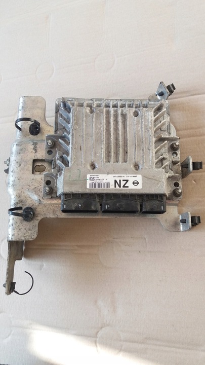 Nissan qashqai блок управления 23710bb31a 237101449r, Цена