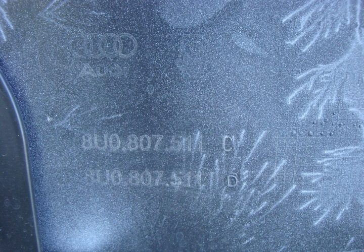 фото №7, Audi q3 11-12r. верхняя накладка бампер зад