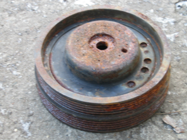 фото №1, Mitsubishi space star 1.3 99-06 колесо ременное вала