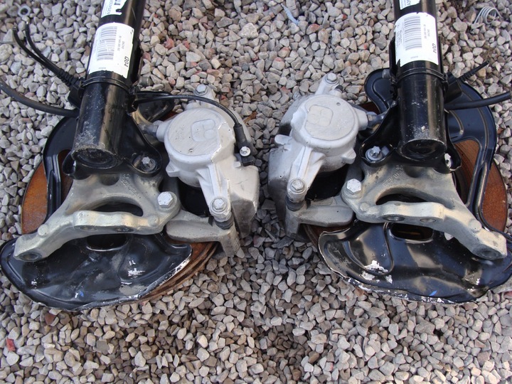 фото №3, Амортизатор поворотный кулак правая mercedes c-klasa w204