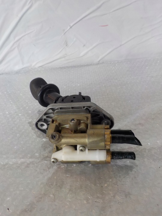 фото №8, Man 18.440 важіль гальма ручного 9617231180