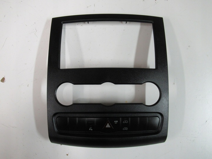 фото №1, Рамка средняя консоли mb sprinter a9068701310 005