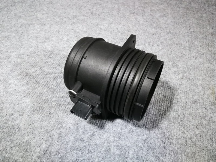 фото №1, Audi a8 s8 d4 4h0 4h0133384g расходомер оригинальный номер