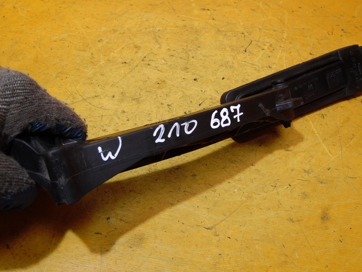 фото №8, Педаль газа mercedes w210 2.2d 2203010001