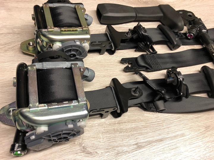 фото №1, Volvo s60 v60 2010+ pas ремені натягувачі комплект