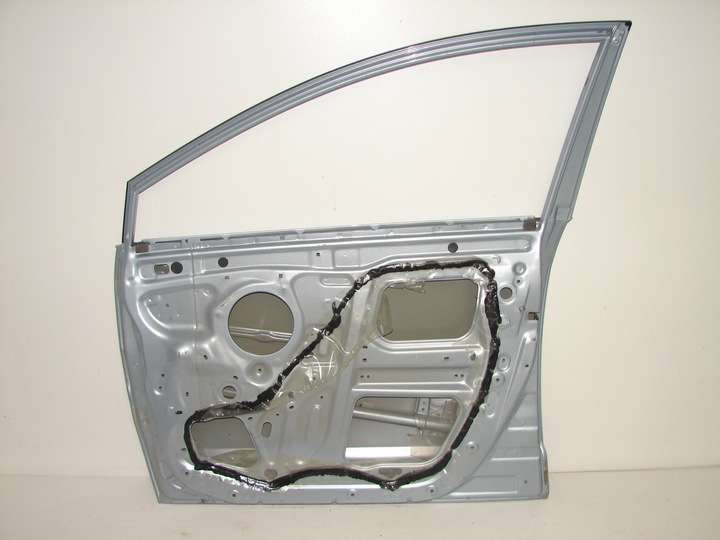 фото №6, Дверь передние перед правые toyota corolla verso 04