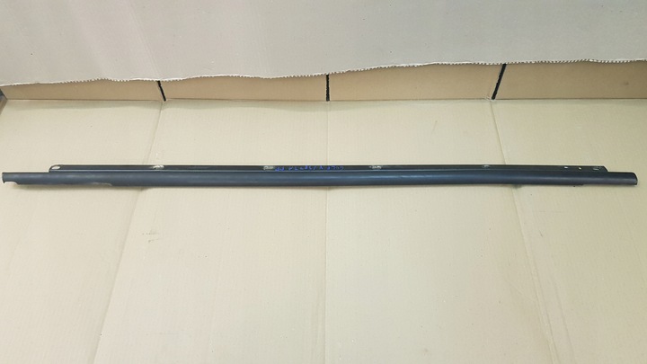 фото №4, Vw golf v универсал уплотнитель прокладка дверь перед pr