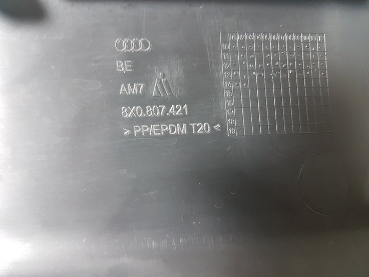 фото №4, Audi a1 спойлер дифузор бампера зад 8x0807421