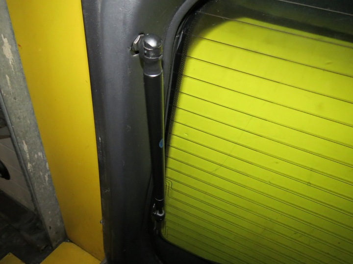 фото №8, Range rover sport 05-12 стекло крышка багажника