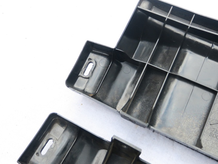 фото №13, Parapety чорні матеріал vw passat b2 5d рестайлінг