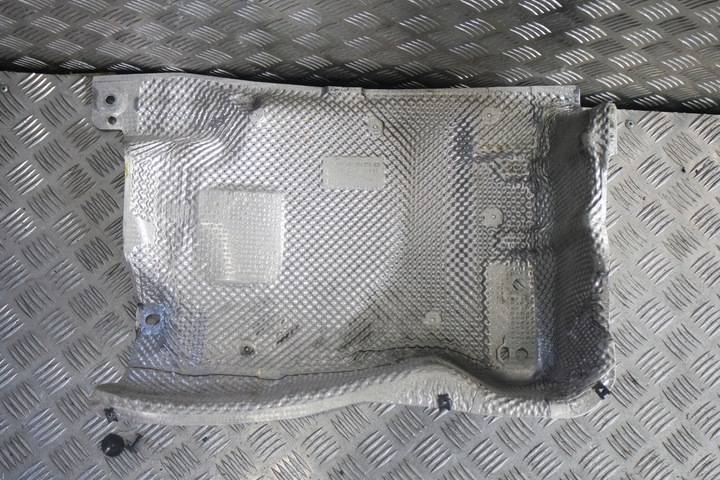 фото №1, Защита термическая audi a6 rs6 4g 4g0804173