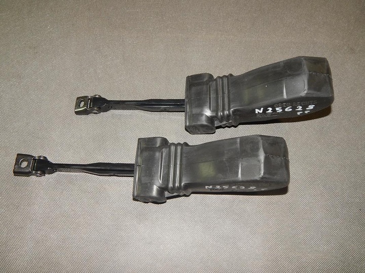 фото №1, Audi a8 d4 4h обмежувач двері перед 4h0837249b