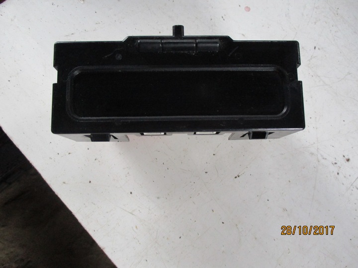 фото №1, 2007/14 дисплей годинник renault megane i купе