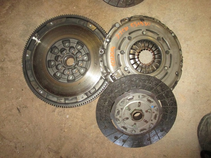 фото №1, Колесо двухмассовый маховик сцепление a6510305405 mercedes w246