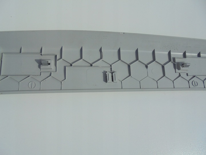 фото №5, Vw polo v 6c 1.2 планка стеля зад 6r0867617a