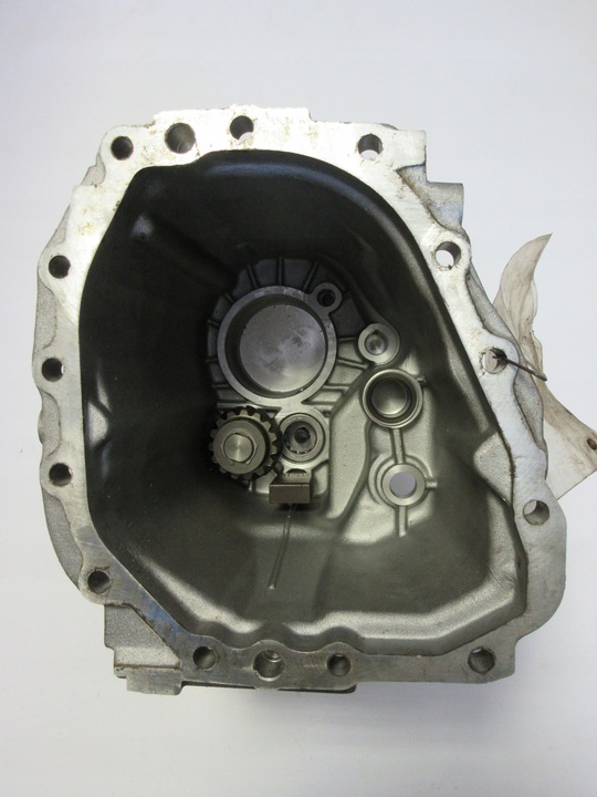 фото №3, Audi оригинальный номер 012301205e