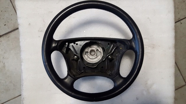 фото №1, Кермо шкіра оригінал mercedes clk w208