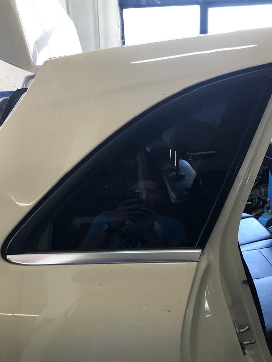 фото №2, Mercedes b класс w246 стекло боковая зад тёмное оригинал