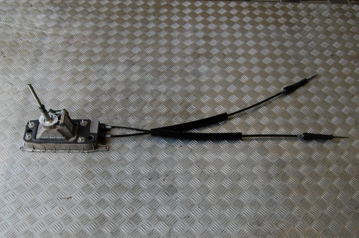 gear change mechanism SKODA YETI 5L0 LIFT