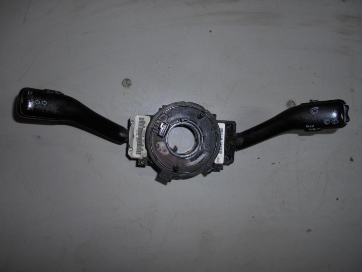 RUCICE VOLANA SEAT LEON 8L0953513G