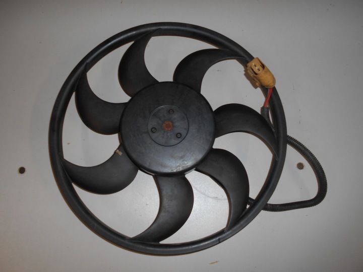 hütöventilátor VW T5 2.5 TDI 7H0959455A