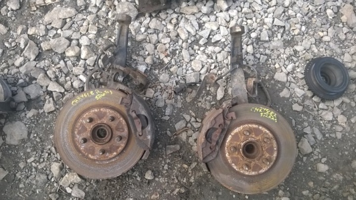 čeljust kočioni lijevi prednji dio CHRYSLER STRATUS 2.5 benzin 99r. OE