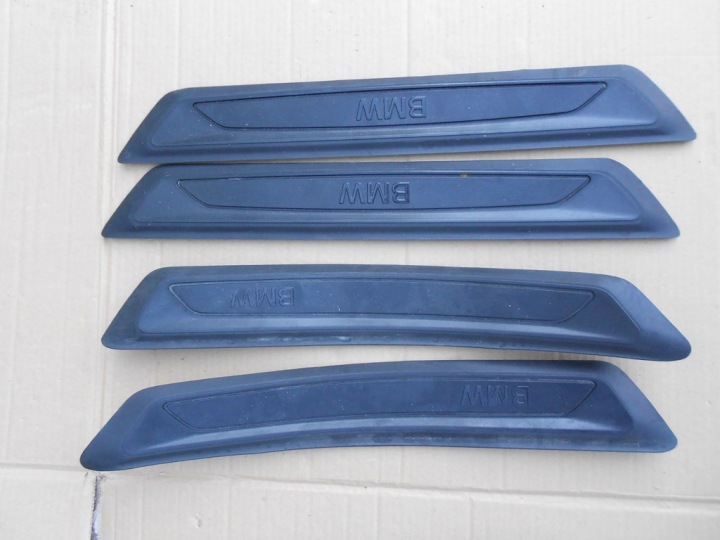 COUVERTURE MOULAGE JUPE INTERNE BMW 1 F20 F 20