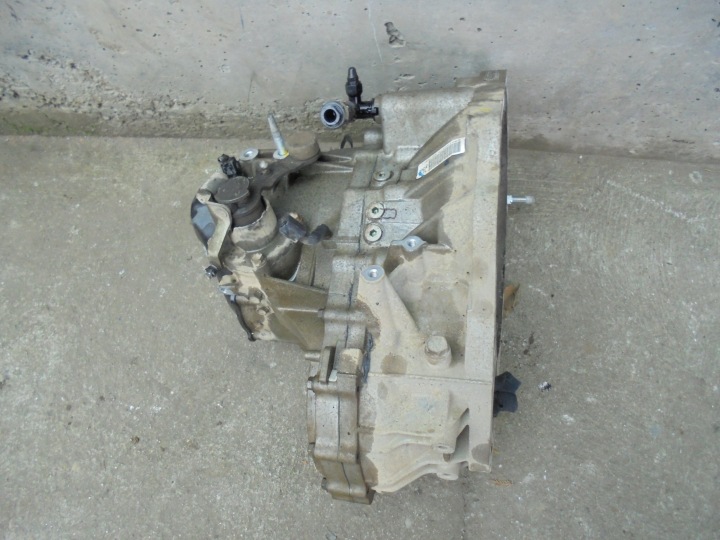 Getriebe 1.6 16V SUZUKI SX4 SEDICI 79J0 2006- 2WD