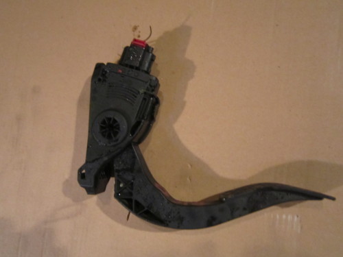 accelerator pedal electrical Audi A4 A-4 8K0 10r