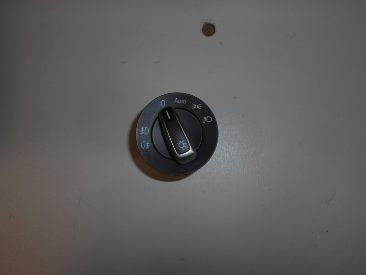 switch of the lights VW PASSAT B6 3C0 AUTOMAT