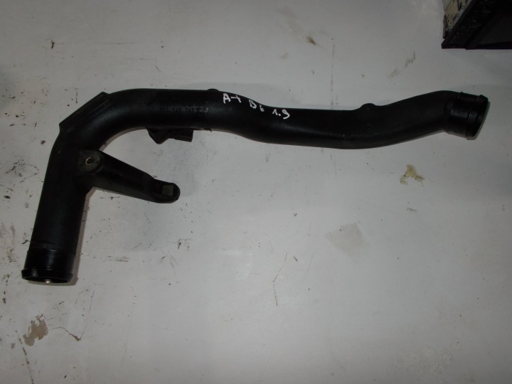 AUDI A4 B6 B7 1,9TDI Schlauch Rohr intercooler 8E0145762C