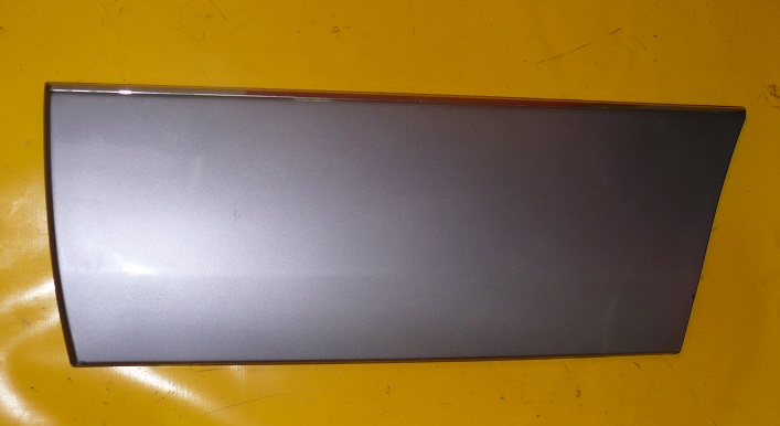 moulding lower door left rear part MERCEDES S-KLASA W140