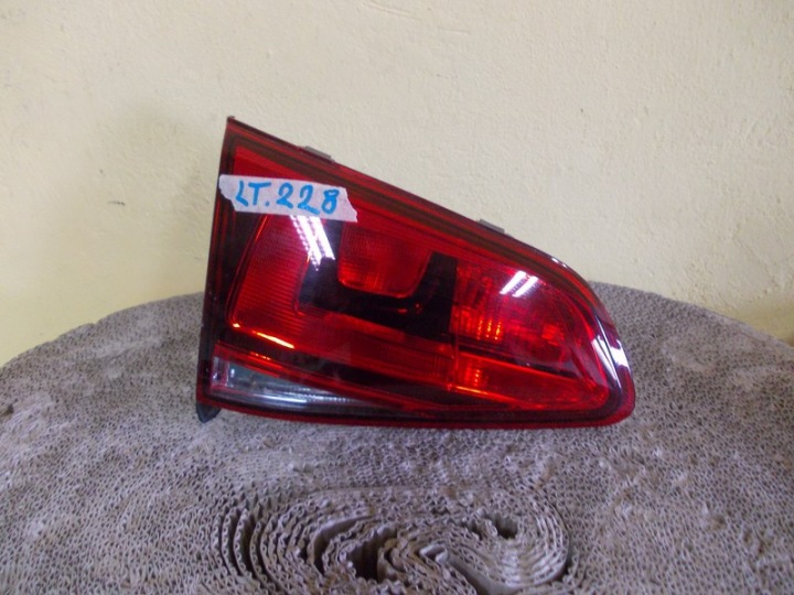 Licht heck links VW GOLF VII 7 auf Heckklappe 5G0945093T