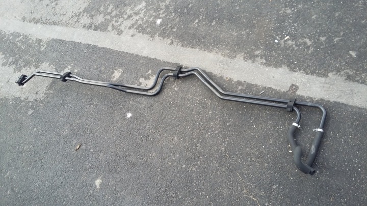 Conduit pieces tuyaux d’eau RURKI Z OGRZEWANIA Arrière MERCEDES VIANO 2.2 CDI A6398321923 OE