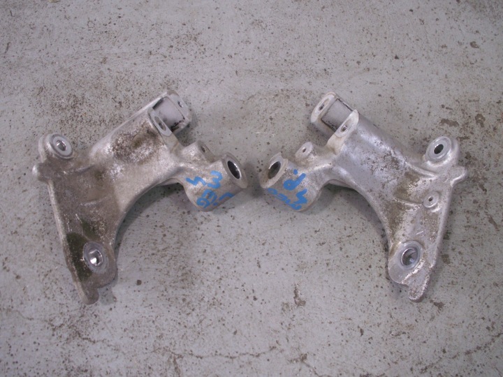 STÜTZE DES STABILISATORS HALTER RECHTS LINKS MEGANE IV