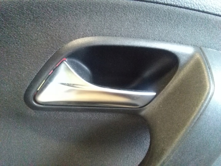 maniglia interno sinistra posteriore VW POLO V 6R 6R0867179G OE