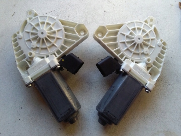 Micro moteur Vitres Avant R/L Droite Gauche MERCEDES E COUPE W207 OE EU