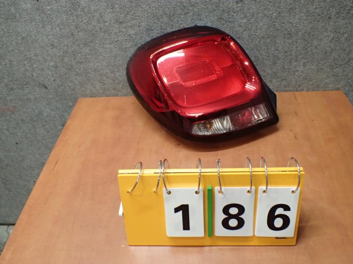 Feux phare Arrière Arrière Gauche CITROEN C1 015