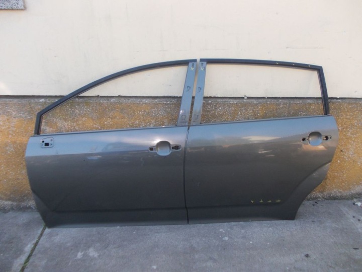 TOYOTA COROLLA VERSO 04- Portière Gauche Arrière Arrière
