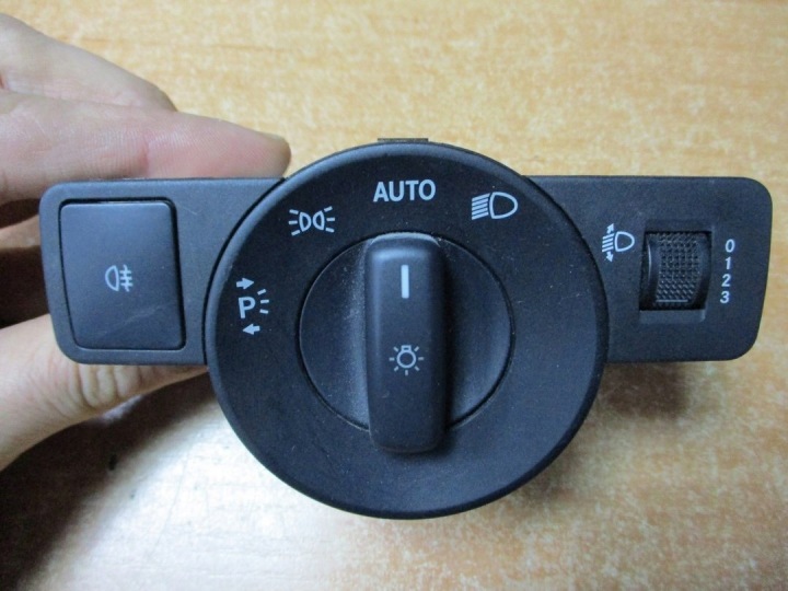 light switch Mercedes Vito A4479058100