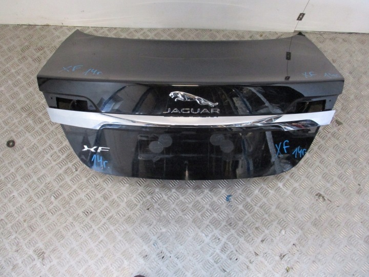 MALLE / HAYON COFFRE PORTE ARRIÈRE JAGUAR XF 14R
